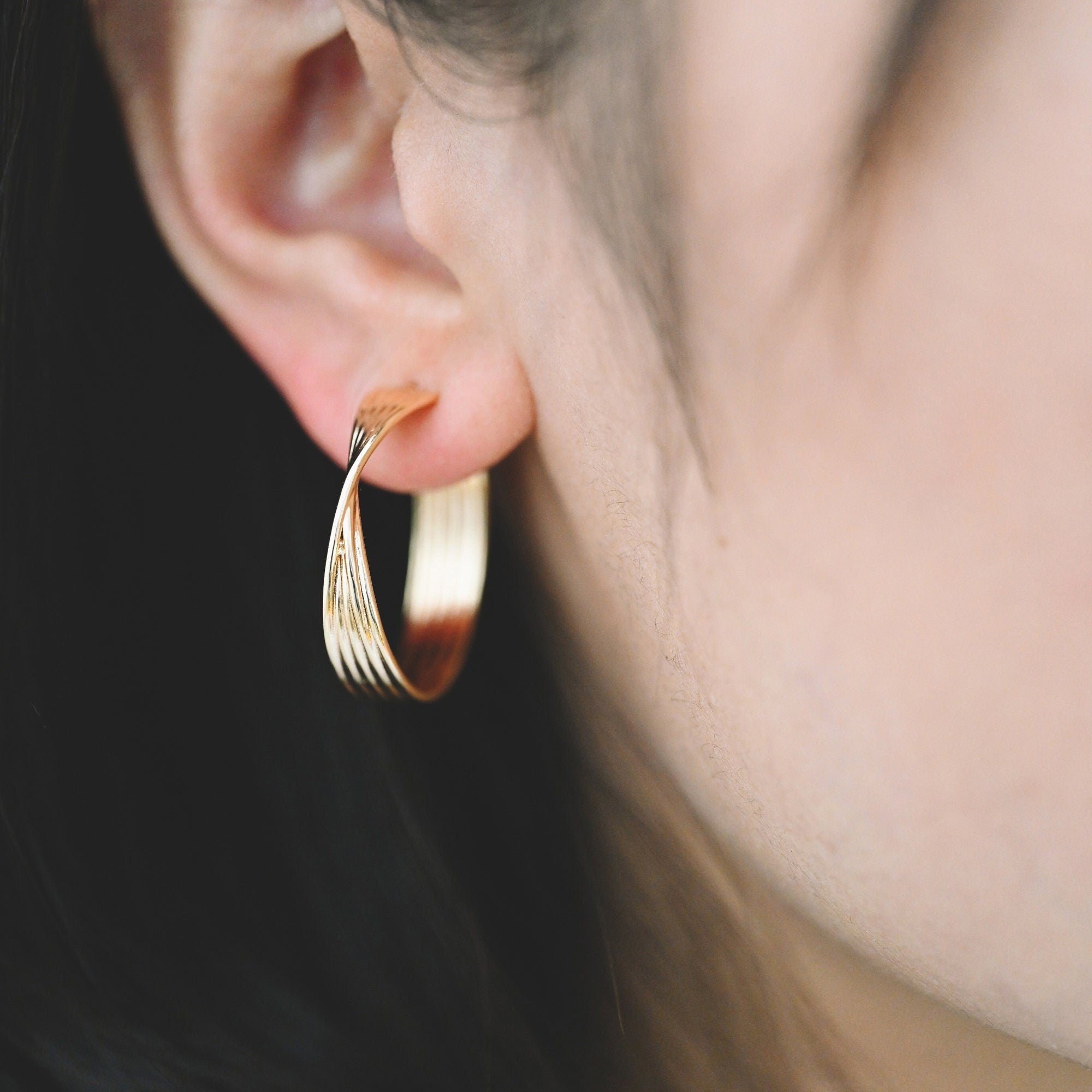 10pcs Gold/ Silver tone Twisted Hoops, Minimalist Earrings, Modern Thick Hoops, Statement Hoops Earring (GB-1983)